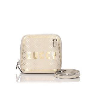 Gucci ‘GUCCY’ Cream and Gold Crossbody Bag